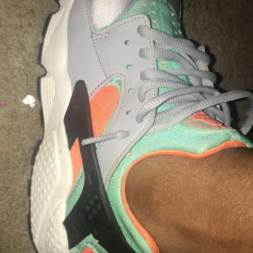 Nike Women's Sneakers in Gray, Mint, and Orange